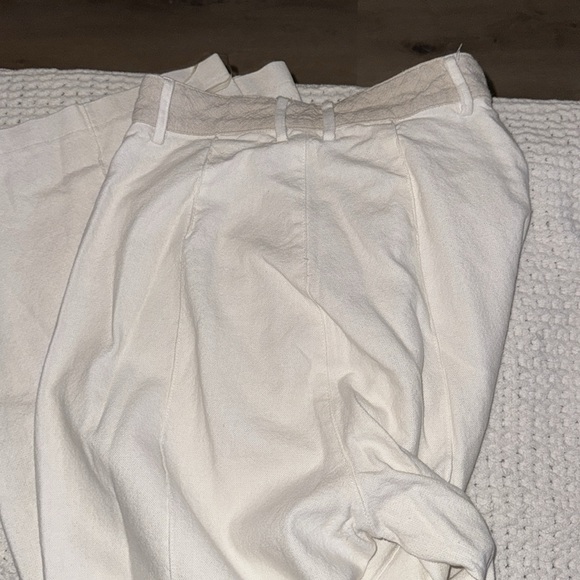 White linen pants - Picture 3 of 4